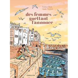 Des femmes guettant l'annonce