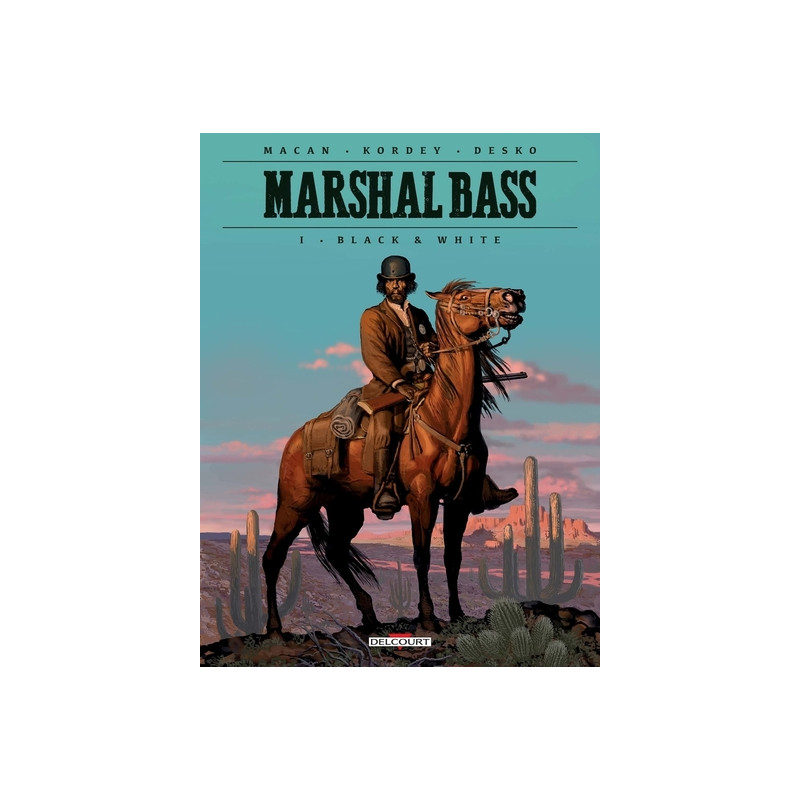 Marshal Bass T01 Black & White