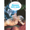 Hommes entre oeufs